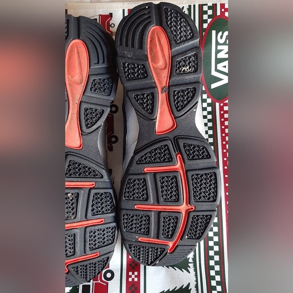 Nike Dual Fusion Trail Running Shoes - Picture 16 of 16